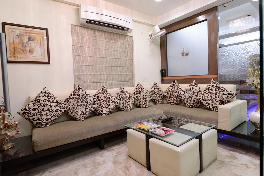 Golden Apple Boutique Hotel Колката Екстер'єр фото