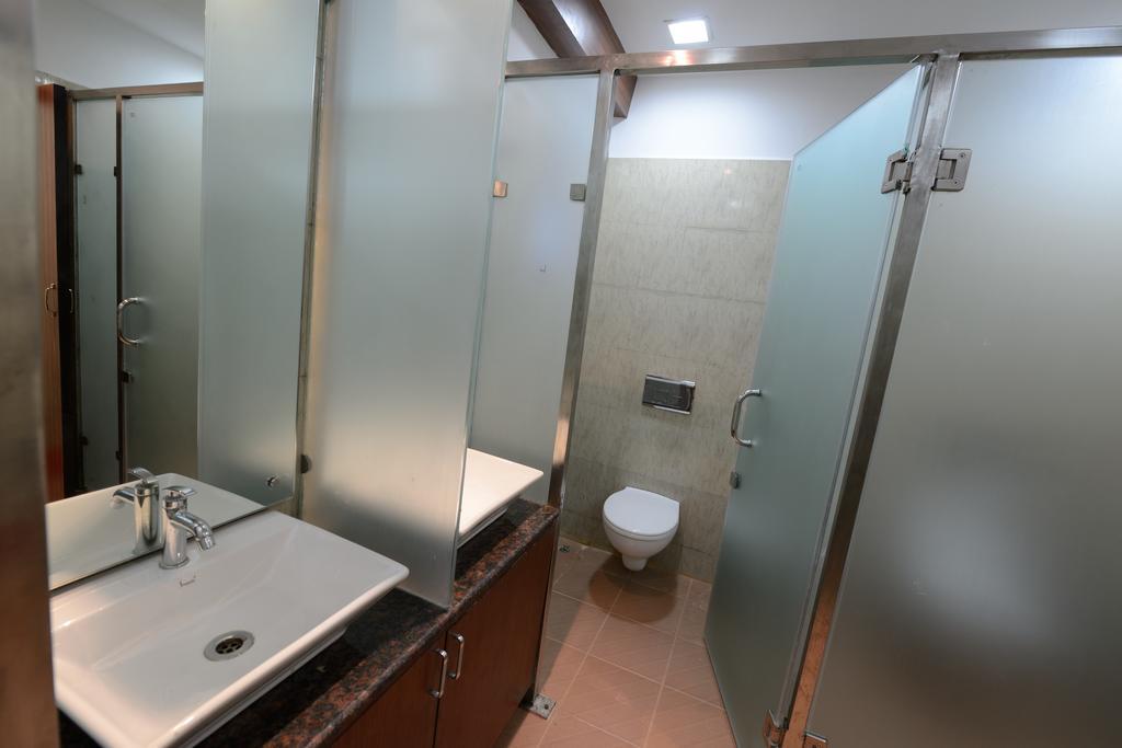 Golden Apple Boutique Hotel Колката Екстер'єр фото