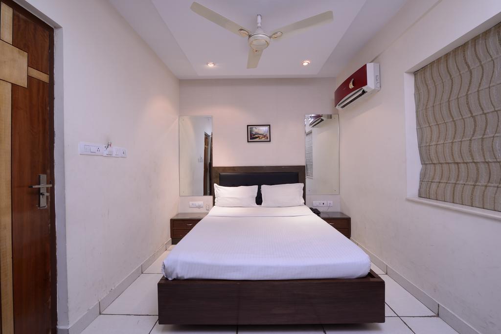 Golden Apple Boutique Hotel Колката Екстер'єр фото